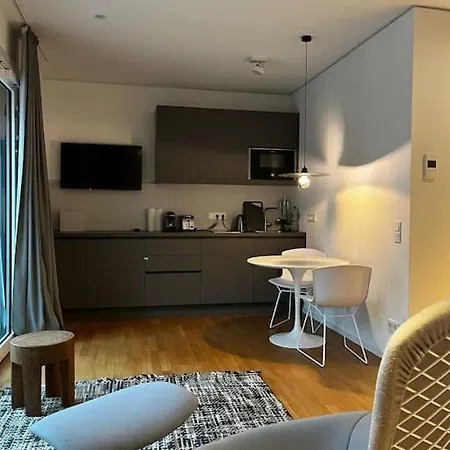 Apartment Hafensuite Mit Traumausblick Ideal Fur Messebesucher *