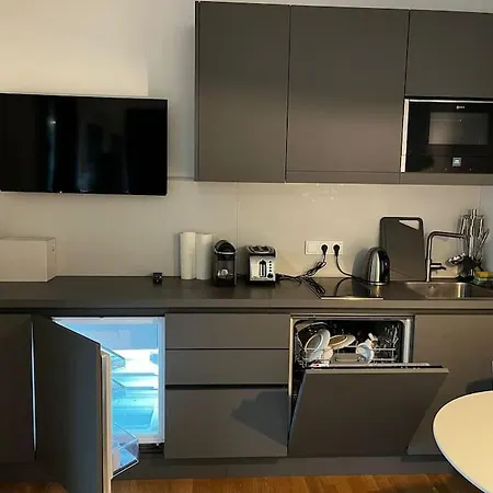 Apartment Hafensuite Mit Traumausblick Ideal Fur Messebesucher